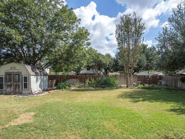 405 Reinhardt BLVD, Georgetown TX 78626