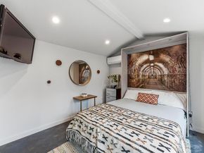 708 W Gibson ST, Austin TX 78704