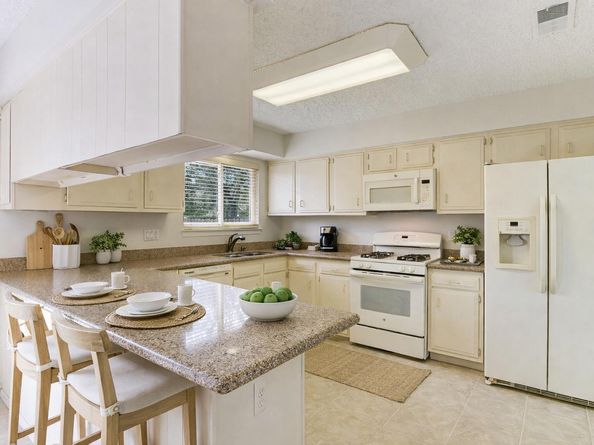 11206 Blackmoor DR, Austin TX 78759