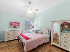 18702 Venture DR, Point Venture TX 78645