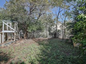 905 S Walnut ST, Georgetown TX 78626