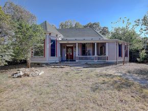 905 S Walnut ST, Georgetown TX 78626