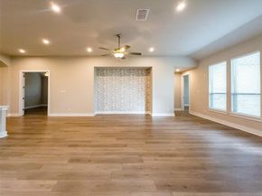 337 Alicante LN, Liberty Hill TX 78642