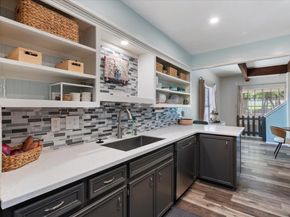 201 N Oak Hollow RD, Georgetown TX 78628