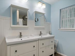 201 N Oak Hollow RD, Georgetown TX 78628