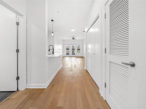 2505 Thornton RD 1105, Austin TX 78704