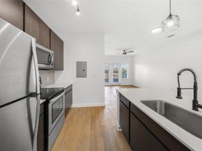 2505 Thornton RD 1105, Austin TX 78704