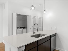 2505 Thornton RD 1105, Austin TX 78704