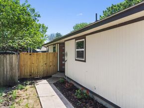 8121 Almondsbury LN, Austin TX 78748