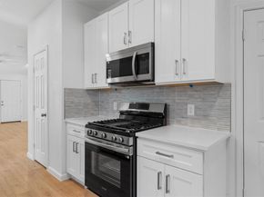 8121 Almondsbury LN, Austin TX 78748