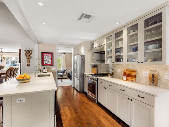 2700 Rockingham DR, Austin TX 78704