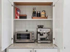 8610 Mesa Dr, Austin TX 78759