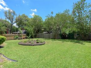 7601 Windrush DR, Austin TX 78729