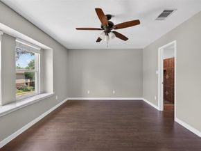 7601 Windrush DR, Austin TX 78729