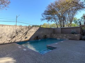 611 E 45th ST 25, Austin TX 78751