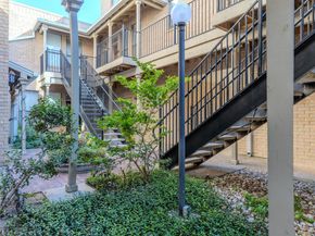 611 E 45th ST 25, Austin TX 78751