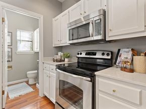 611 E 45th ST 25, Austin TX 78751