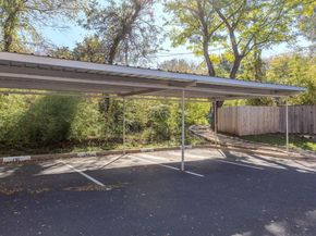 611 E 45th ST 25, Austin TX 78751