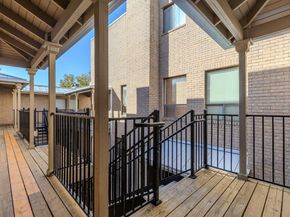 611 E 45th ST 25, Austin TX 78751