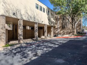 611 E 45th ST 25, Austin TX 78751