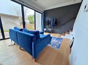 1206 Luna ST 2, Austin TX 78721