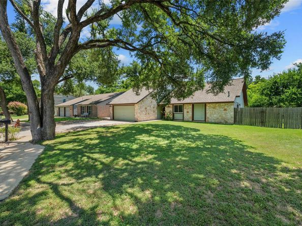 10255 Missel Thrush DR, Austin TX 78750