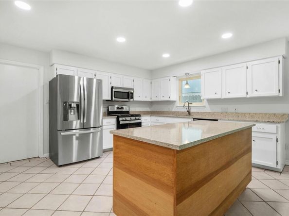 10255 Missel Thrush DR, Austin TX 78750