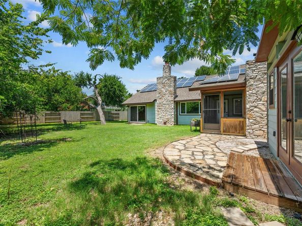 10255 Missel Thrush DR, Austin TX 78750