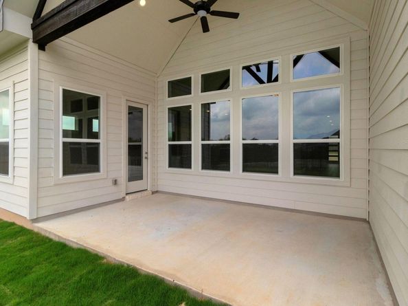 1320 Shelby LN, Georgetown TX 78628