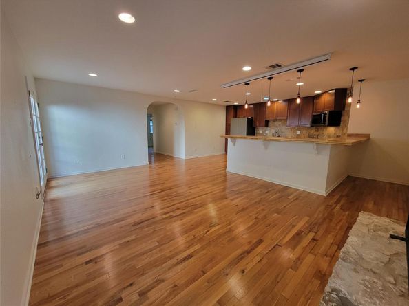 2011 Meadowridge DR A, Austin TX 78704