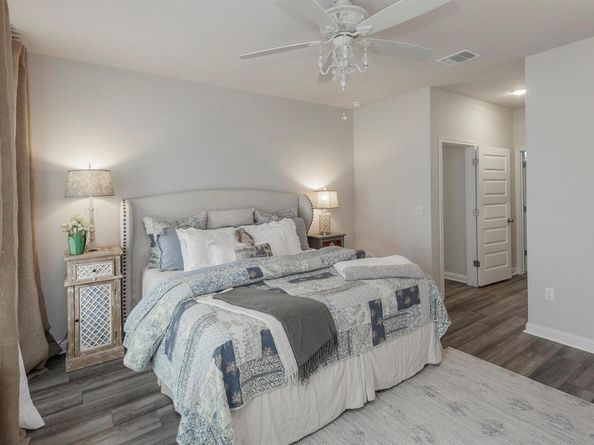 7915 Mellencamp DR, Austin TX 78744