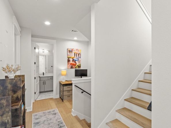 5109 Stone Gate DR 1, Austin TX 78721