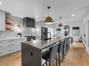 8300 Hathaway DR, Austin TX 78757