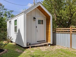 1167 Ridgeway DR, Austin TX 78702