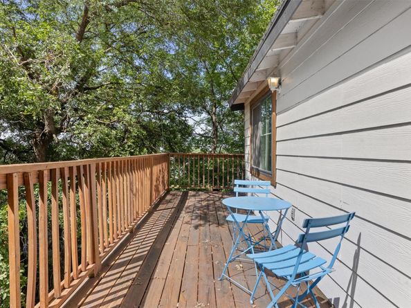 1167 Ridgeway DR, Austin TX 78702