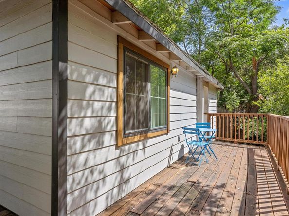 1167 Ridgeway DR, Austin TX 78702