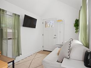1167 Ridgeway DR, Austin TX 78702