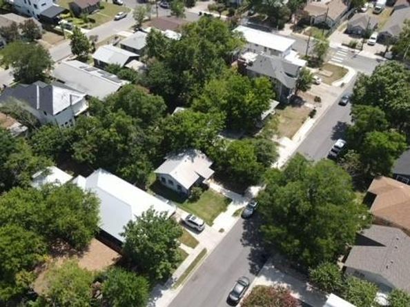 3009 E 18th 1/2 ST, Austin TX 78702