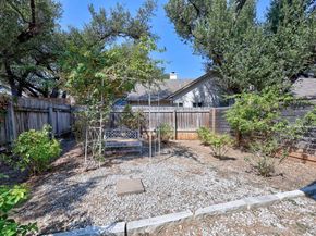 6305 Weeks CV, Austin TX 78727