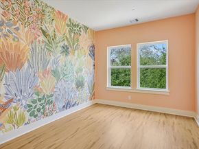 1121 Walton LN B, Austin TX 78721