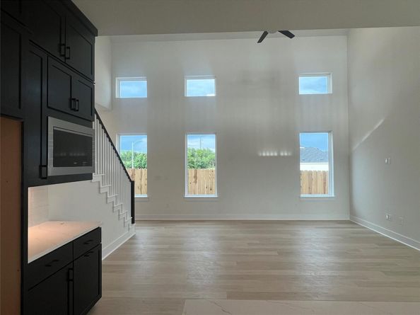 12105 Cearley DR, Austin TX 78758