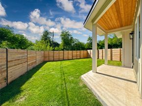 3614 Abbate CIR B, Austin TX 78721