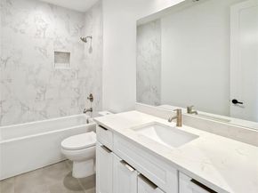 3614 Abbate CIR B, Austin TX 78721