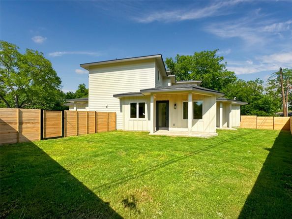 3614 Abbate CIR B, Austin TX 78721