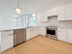 3614 Abbate CIR B, Austin TX 78721