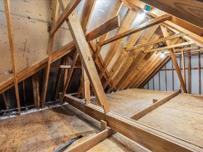 12101 Labrador Bay CT, Austin TX 78732