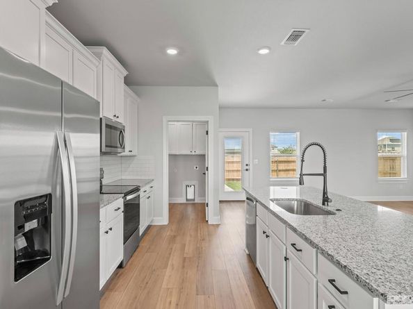 9509 Demure DR 5, Manor TX 78653