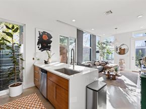 1904 E 17th ST B, Austin TX 78702