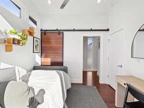 1904 E 17th ST B, Austin TX 78702