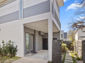 1904 E 17th ST B, Austin TX 78702